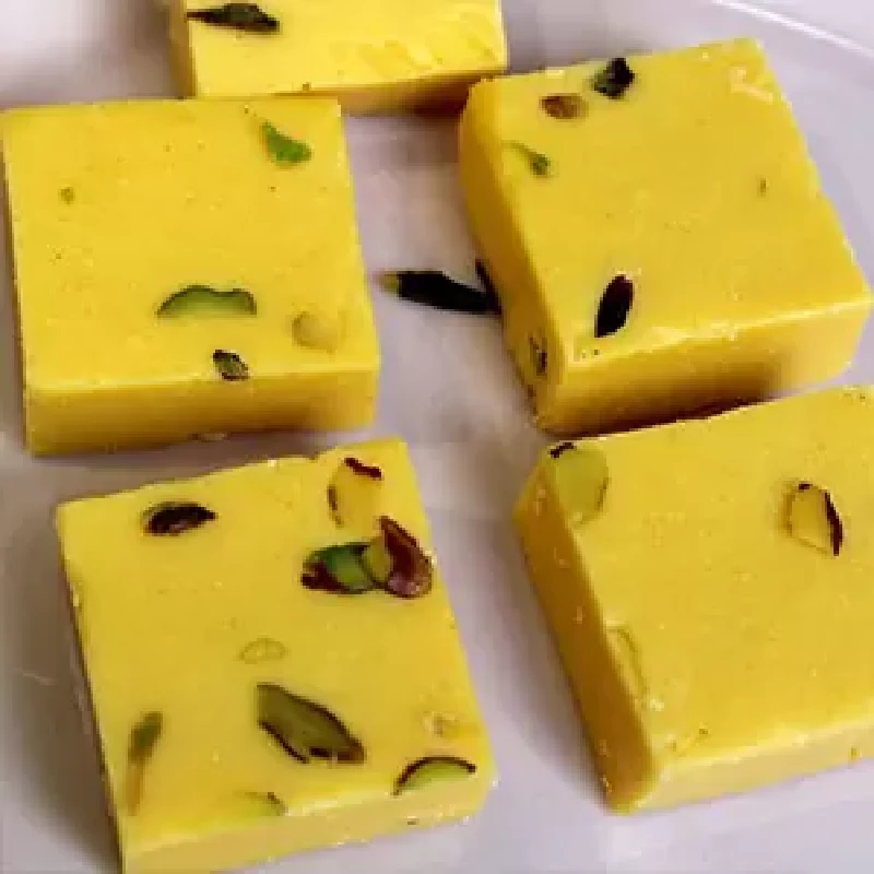 Almond House Mango Kulfi Burfi, 250 g-1.webp